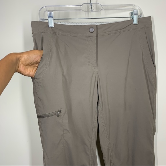L.L.Bean Hiking Cropped Pants Petite Size 10 - Picture 4 of 9
